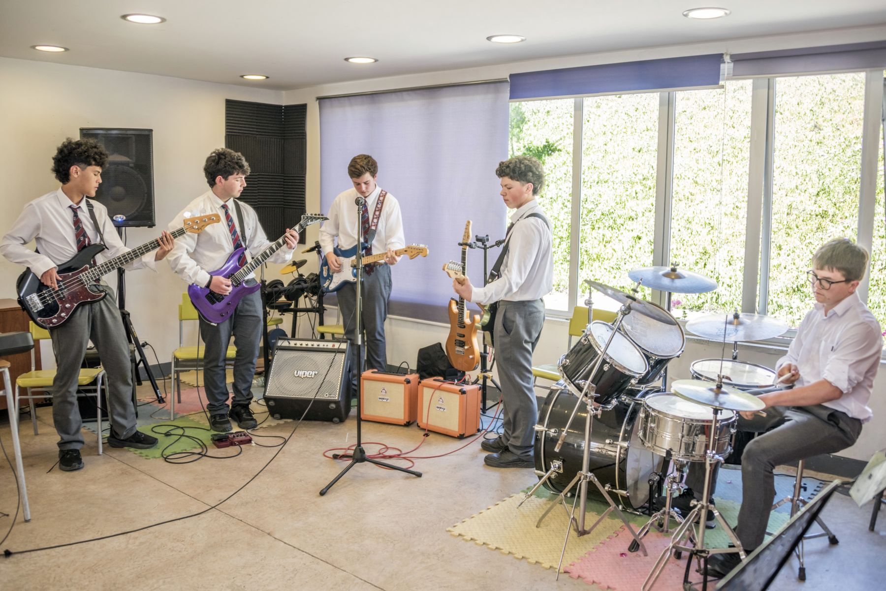 Ensayo de música en el Colegio Montemar